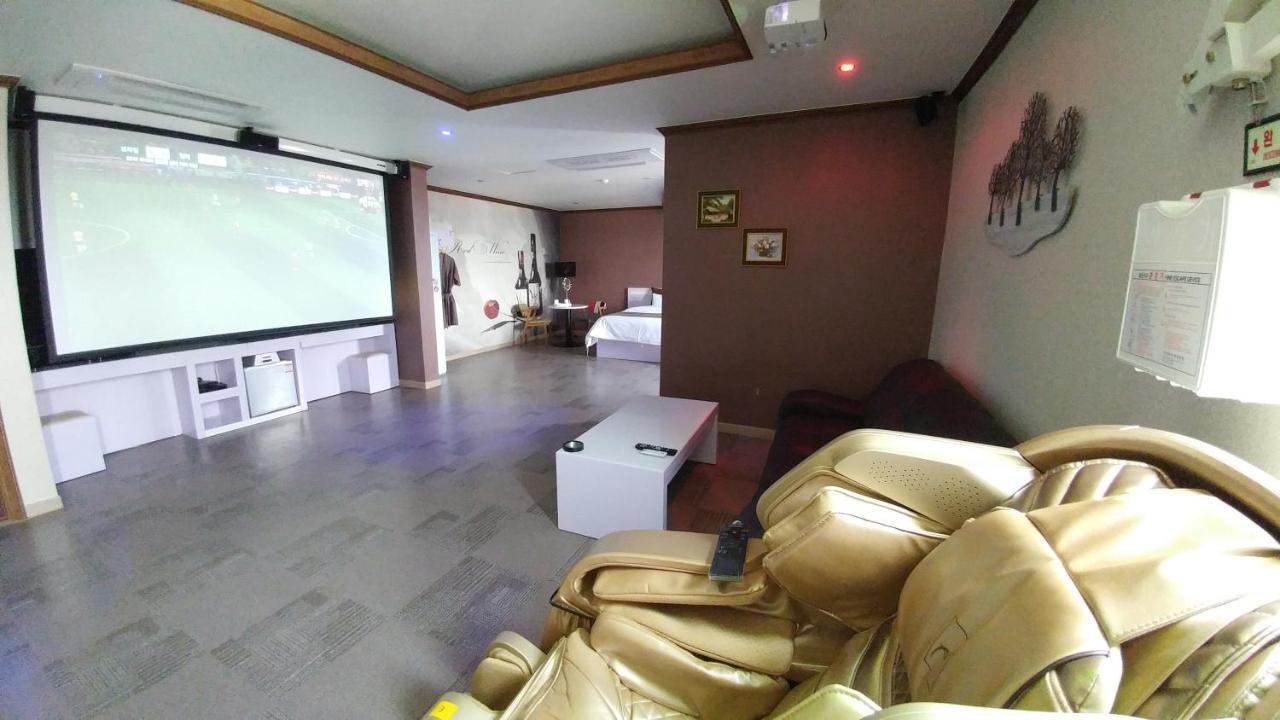 Iris Hotel Seosan ภายนอก รูปภาพ