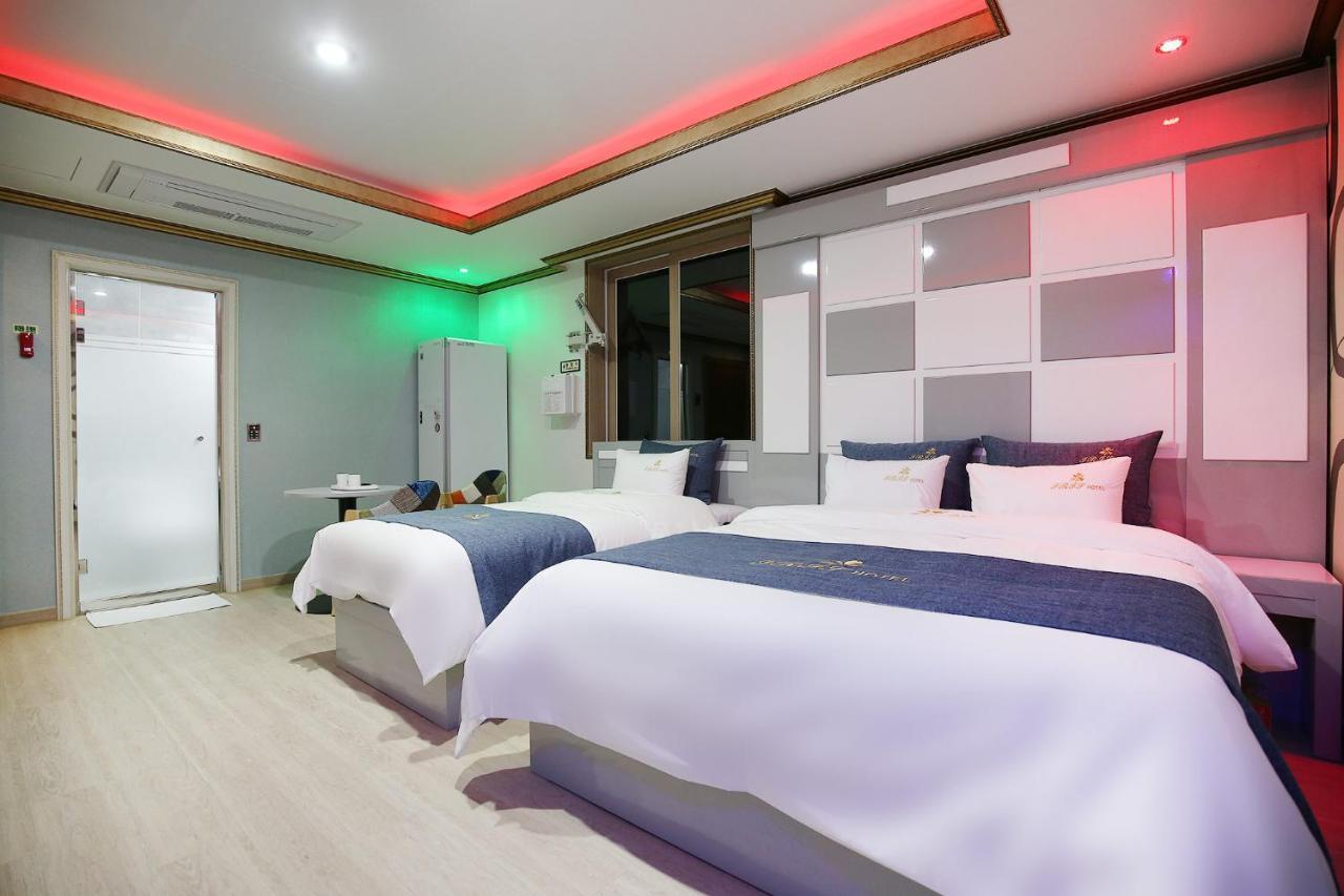 Iris Hotel Seosan ภายนอก รูปภาพ